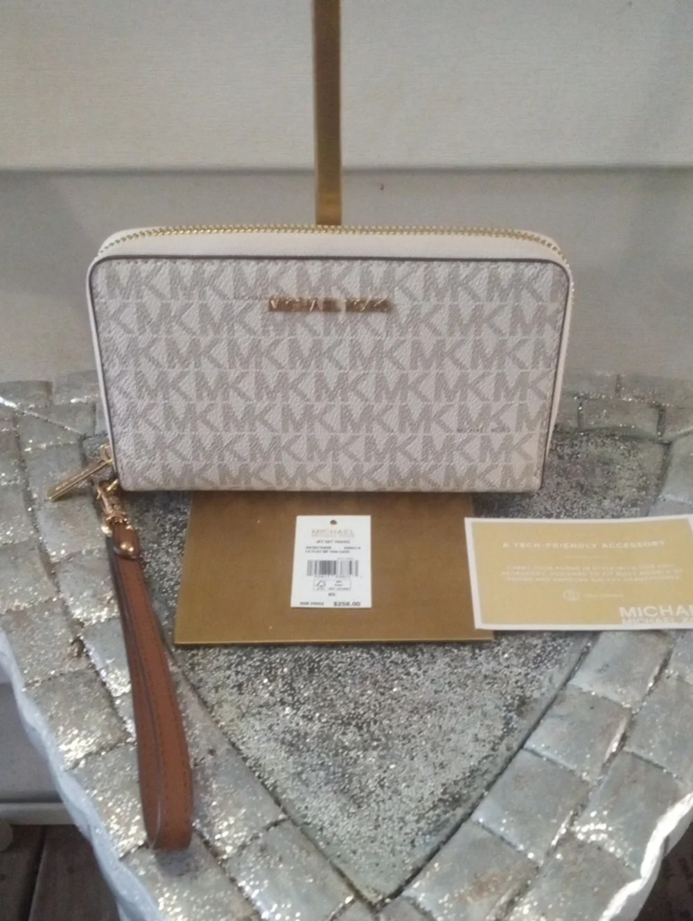 Michael Kors Monogram Jet Set Wallet NWT